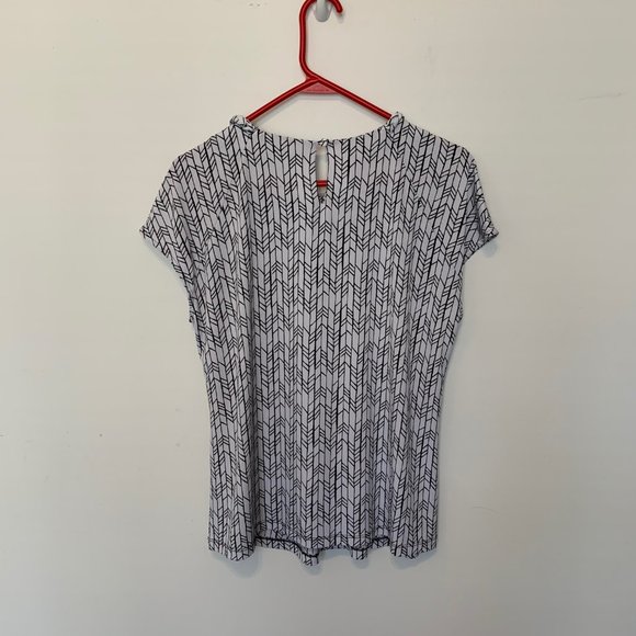 🐱4 for $10. WORTHINGTON BLACK & WHITE CAP SLEEVE POLYESTER TOP SIZE LARGE - Picture 7 of 8